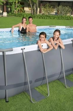 Bestway Power Steel Oval Zwembad - 488 X 305 X 107 Cm - Met Filterpomp En Accessoires 20 Bestway Power Steel Oval Zwembad - 488 X 305 X 107 Cm - Met Filterpomp En Accessoires -Watersporten Verkoop 900 600 56655 56450 56448 005645 ls web side1