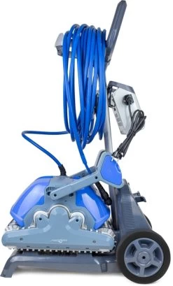 Dolphin Supreme M400 Pro Zwembadrobot -Watersporten Verkoop img 9289 edit